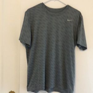 Nike Men’s shirt. Size large.
